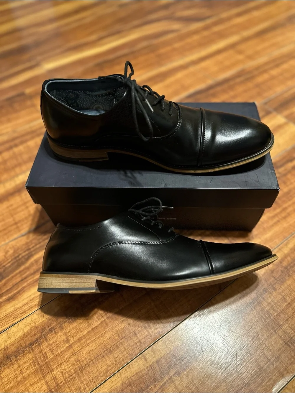 Men's Black Leather Cap-Toe Derby Shoes